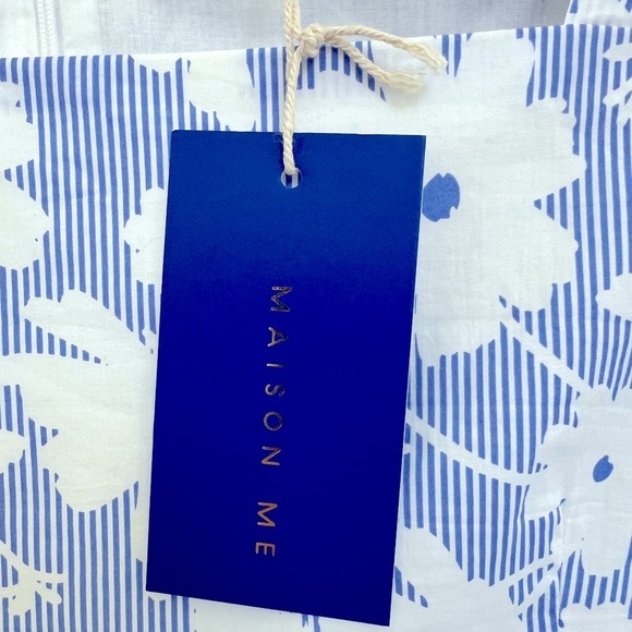 MAISON ME New with Tags Women's Meredith Dress Blue Striped Floral - Picture 4 of 8